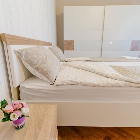 Nis Downtown Residence Eksteriør billede