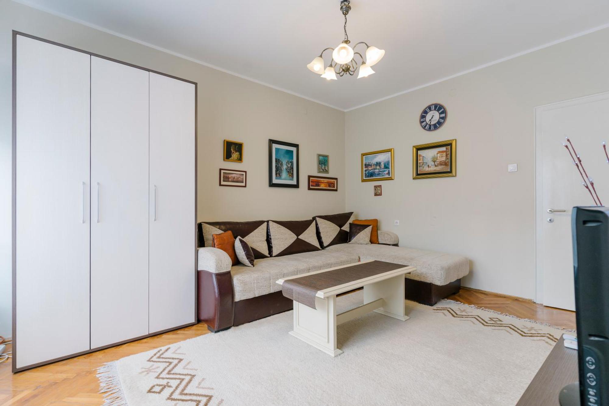 Nis Downtown Residence Eksteriør billede